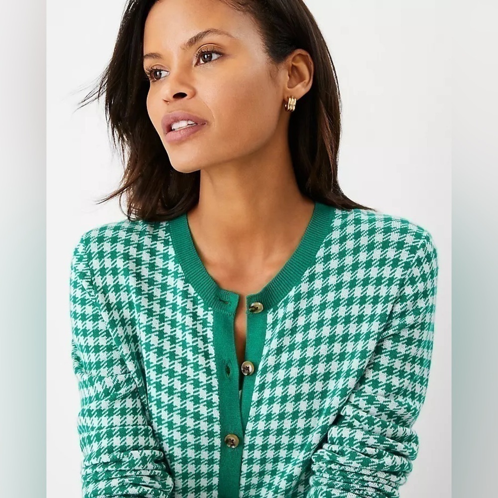 Ann Taylor Green and White Houndstooth Cardigan